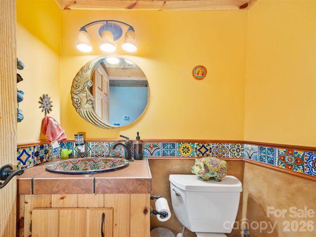228 Continental Divide Road, Spruce Pine, NC 28777