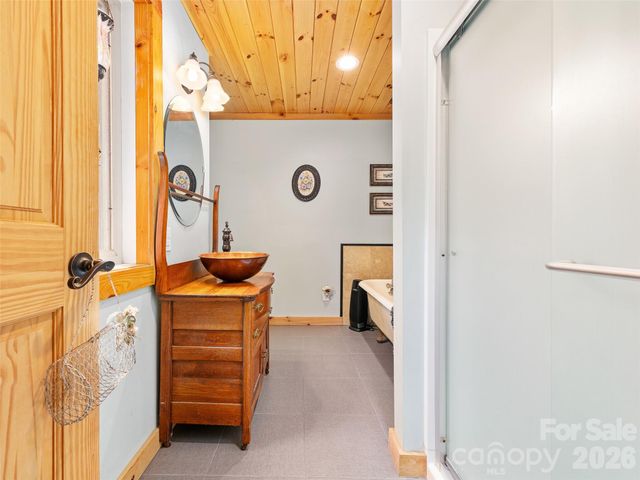 228 Continental Divide Road, Spruce Pine, NC 28777