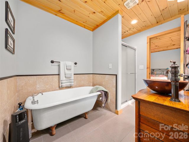 228 Continental Divide Road, Spruce Pine, NC 28777