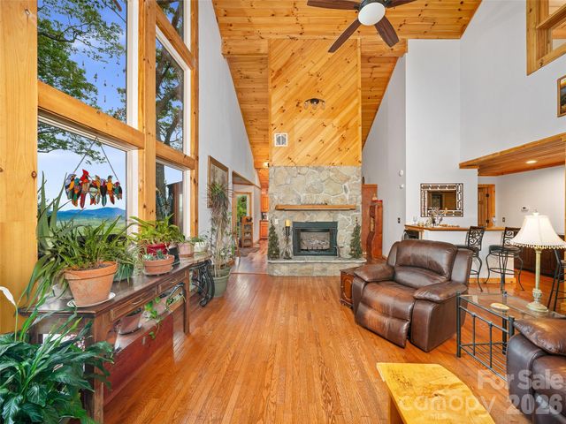 228 Continental Divide Road, Spruce Pine, NC 28777