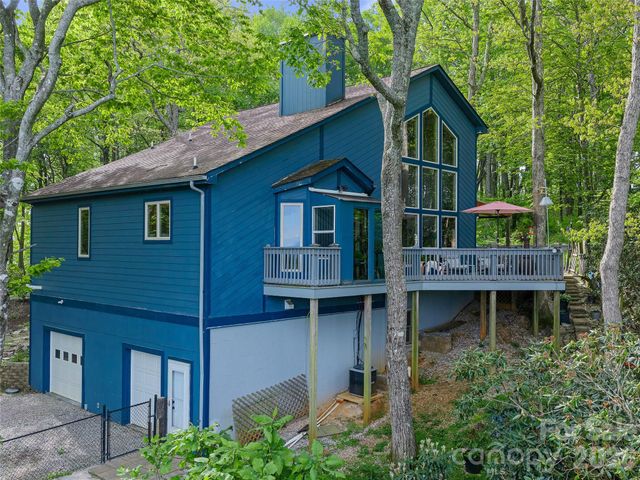 228 Continental Divide Road, Spruce Pine, NC 28777