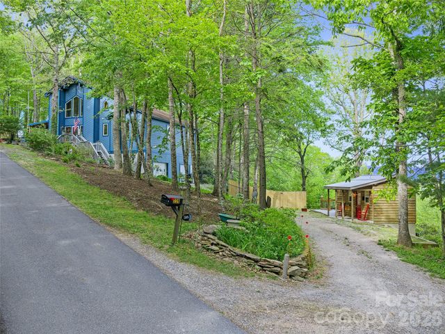 228 Continental Divide Road, Spruce Pine, NC 28777
