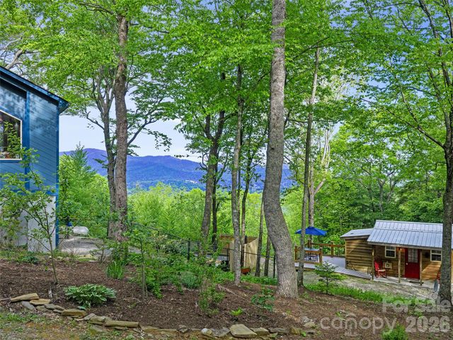 228 Continental Divide Road, Spruce Pine, NC 28777