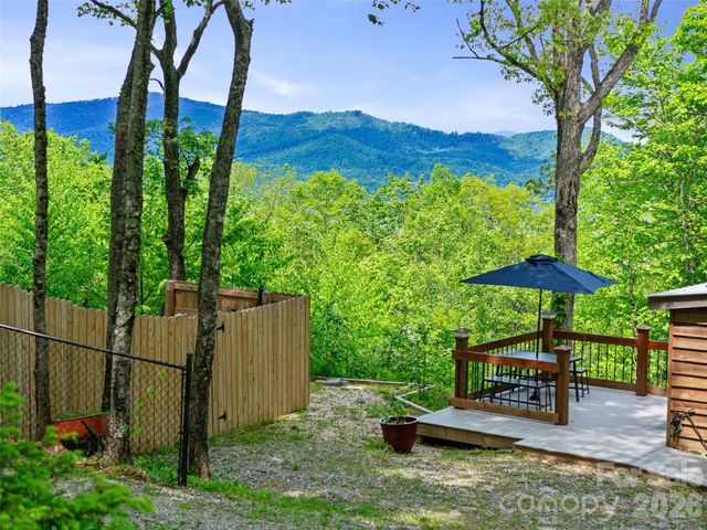 228 Continental Divide Road, Spruce Pine, NC 28777