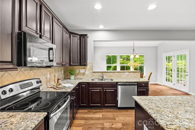 4008 Pinebrook Lane, Waxhaw, NC 28173