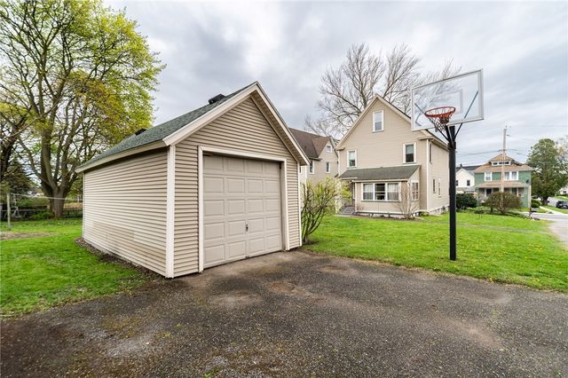 16 Elm Street, Batavia City, NY 14020