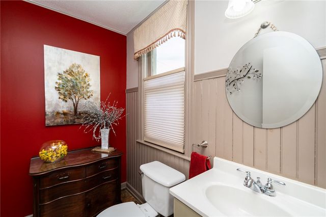16 Elm Street, Batavia City, NY 14020