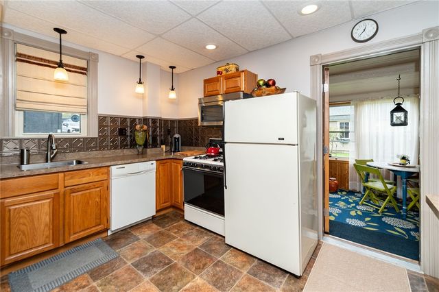 16 Elm Street, Batavia City, NY 14020