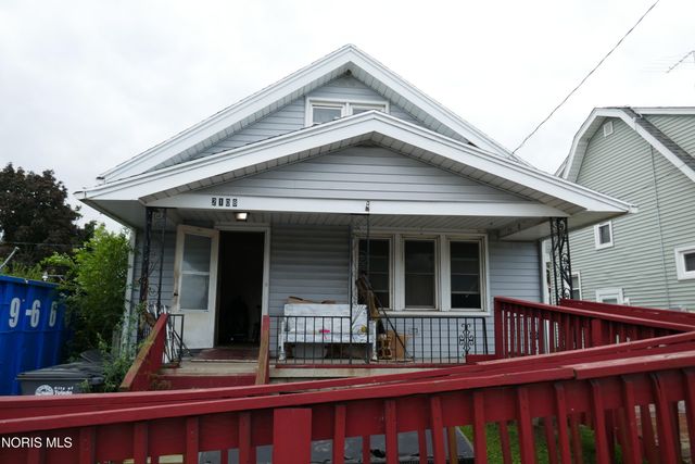 2108 Hoops Drive, Toledo, OH 43611