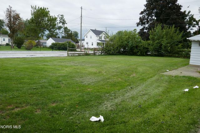 2108 Hoops Drive, Toledo, OH 43611