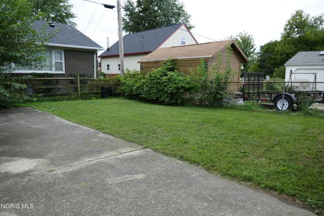 2108 Hoops Drive, Toledo, OH 43611