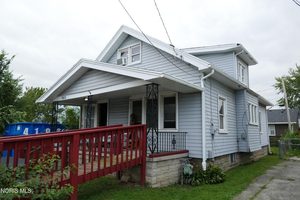 2108 Hoops Drive, Toledo, OH 43611