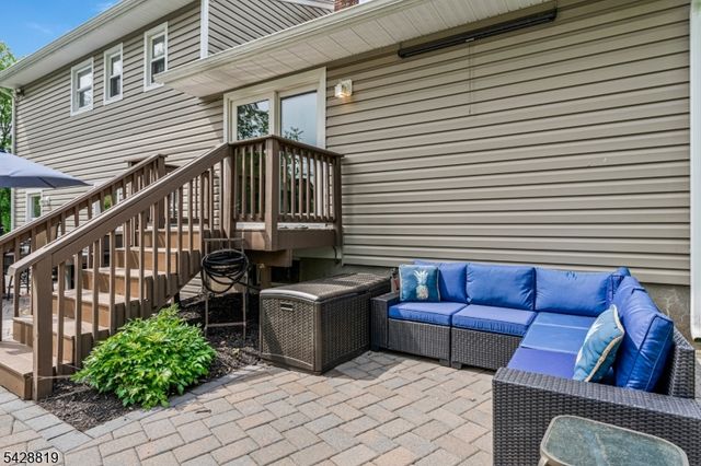 11 Manchester Dr, Hanover Twp., NJ 07981