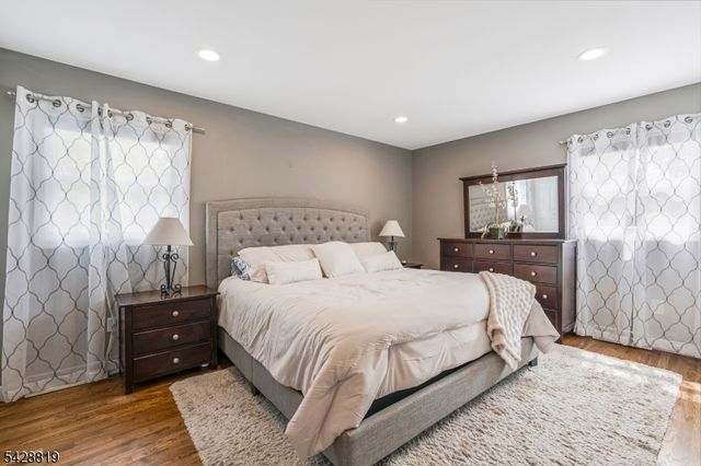 11 Manchester Dr, Hanover Twp., NJ 07981