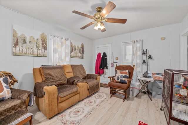 1709 S Wichita St, Wichita, KS 67213