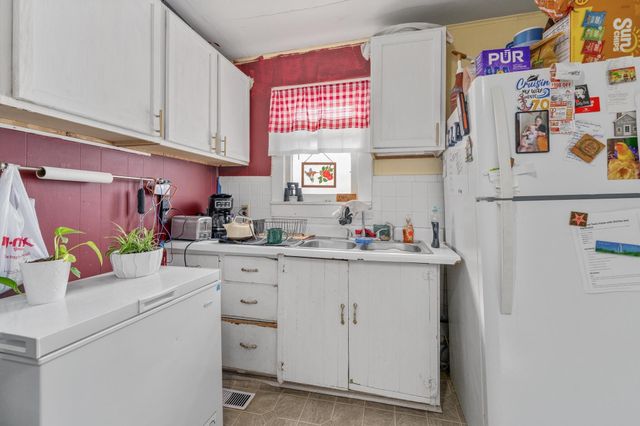 1709 S Wichita St, Wichita, KS 67213