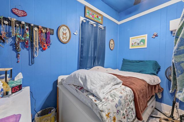 1709 S Wichita St, Wichita, KS 67213