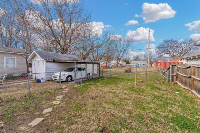 1709 S Wichita St, Wichita, KS 67213