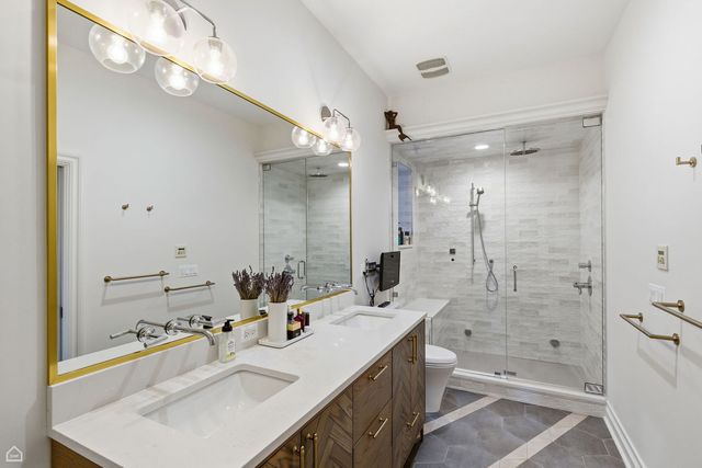 952 N Racine Avenue, Chicago, IL 60642