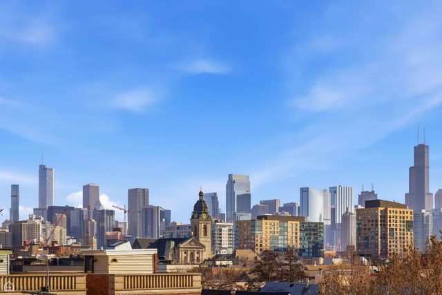 952 N Racine Avenue, Chicago, IL 60642