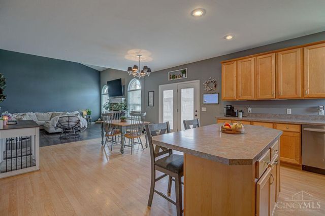 422 Sudbury Drive, Trenton, OH 45067