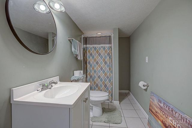 422 Sudbury Drive, Trenton, OH 45067
