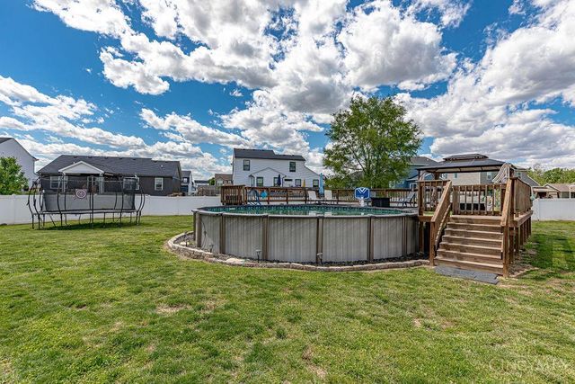 422 Sudbury Drive, Trenton, OH 45067
