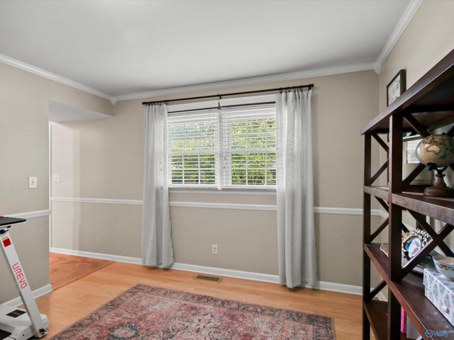 1010 San Ramon Avenue SE, Huntsville, AL 35802