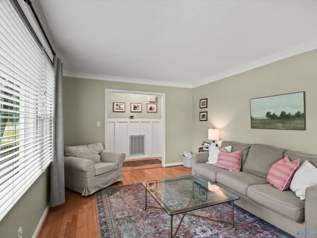 1010 San Ramon Avenue SE, Huntsville, AL 35802