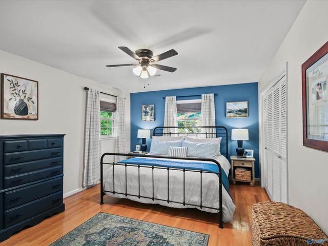 1010 San Ramon Avenue SE, Huntsville, AL 35802