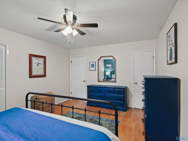 1010 San Ramon Avenue SE, Huntsville, AL 35802