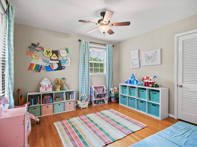 1010 San Ramon Avenue SE, Huntsville, AL 35802