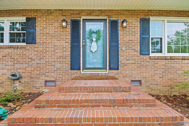 1010 San Ramon Avenue SE, Huntsville, AL 35802