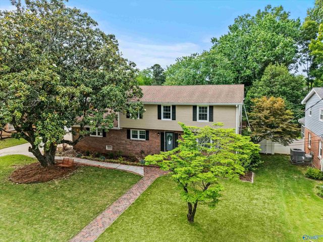 1010 San Ramon Avenue SE, Huntsville, AL 35802