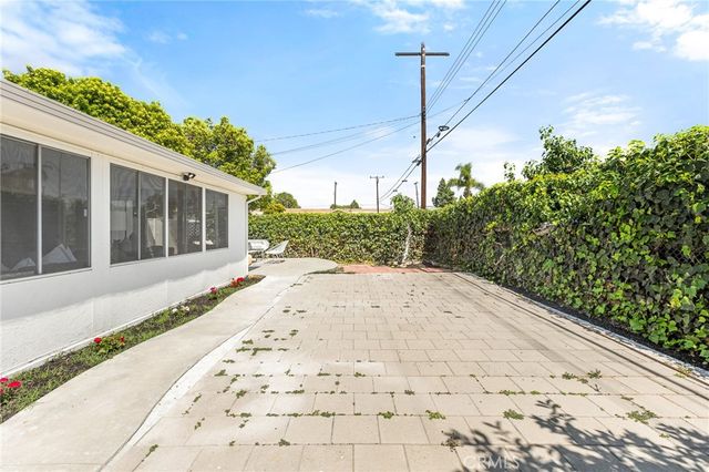 1944 E Lomita Avenue, Orange, CA 92867