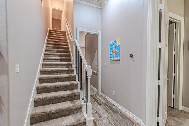 15569 Crown Oaks Drive, Montgomery, TX 77316