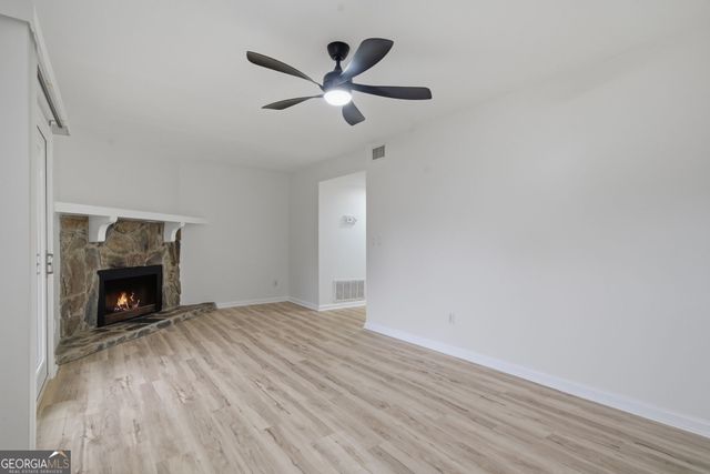 256 Quail Run 256, Roswell, GA 30076