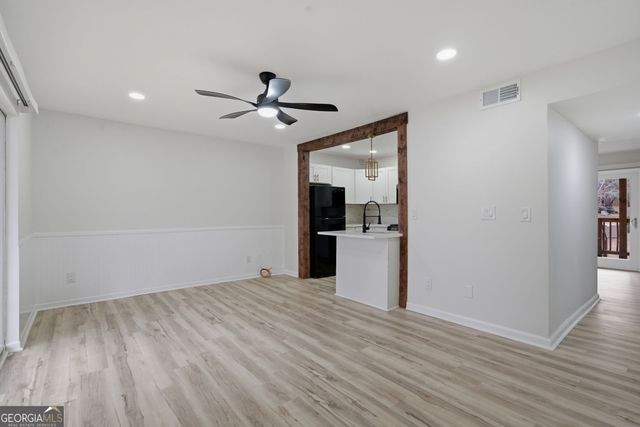 256 Quail Run 256, Roswell, GA 30076