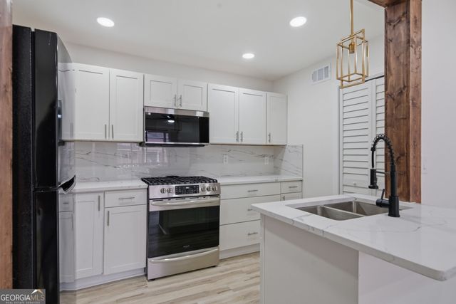 256 Quail Run 256, Roswell, GA 30076