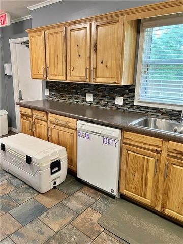 2006 S Elm Street, Pittsburg, KS 66762