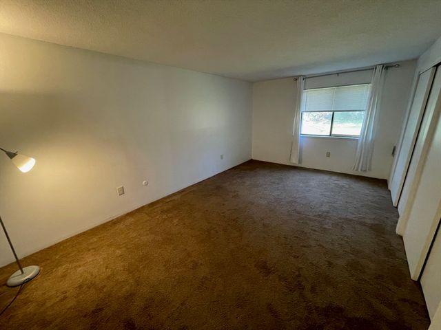 17 Village Rock Lane 14, Natick, MA 01760