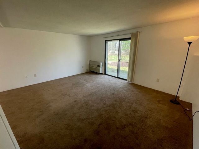 17 Village Rock Lane 14, Natick, MA 01760