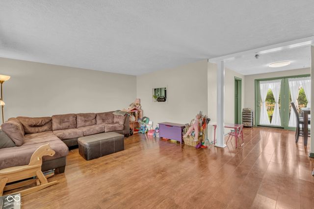 1412 Durham Drive, Crawfordsville, IN 47933