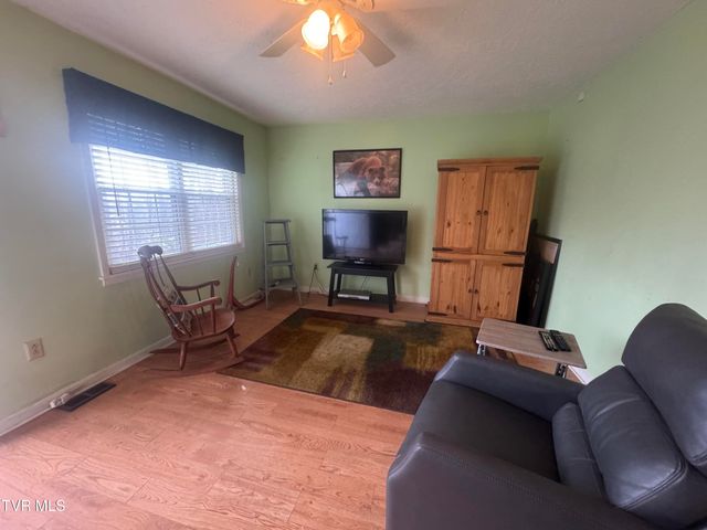 121 Towneview Estates Drive 1, Elizabethton, TN 37643