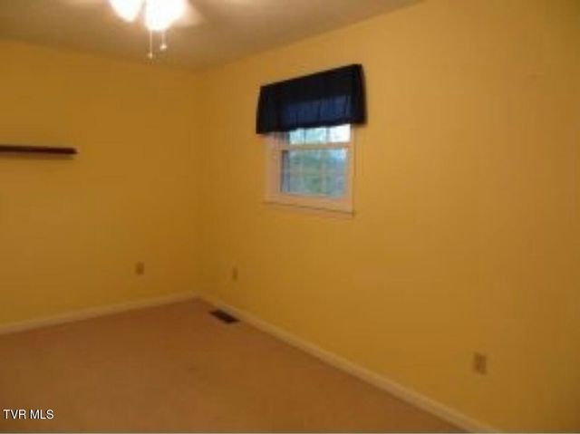 121 Towneview Estates Drive 1, Elizabethton, TN 37643