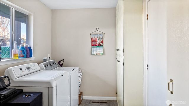 205 E Cedar Street, Othello, WA 99344