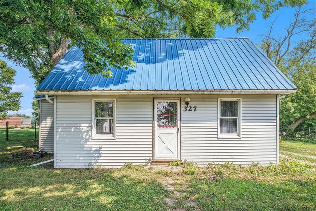 327 E Main Street, Vermontville, MI 49096
