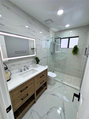 8550 NW 26th Street, Sunrise, FL 33322