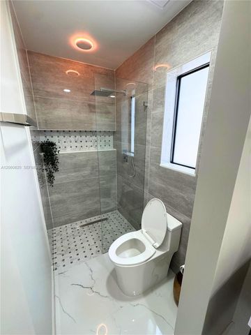 8550 NW 26th Street, Sunrise, FL 33322