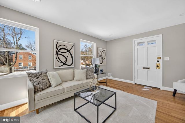 914 DENNIS AVE, Silver Spring, MD 20901